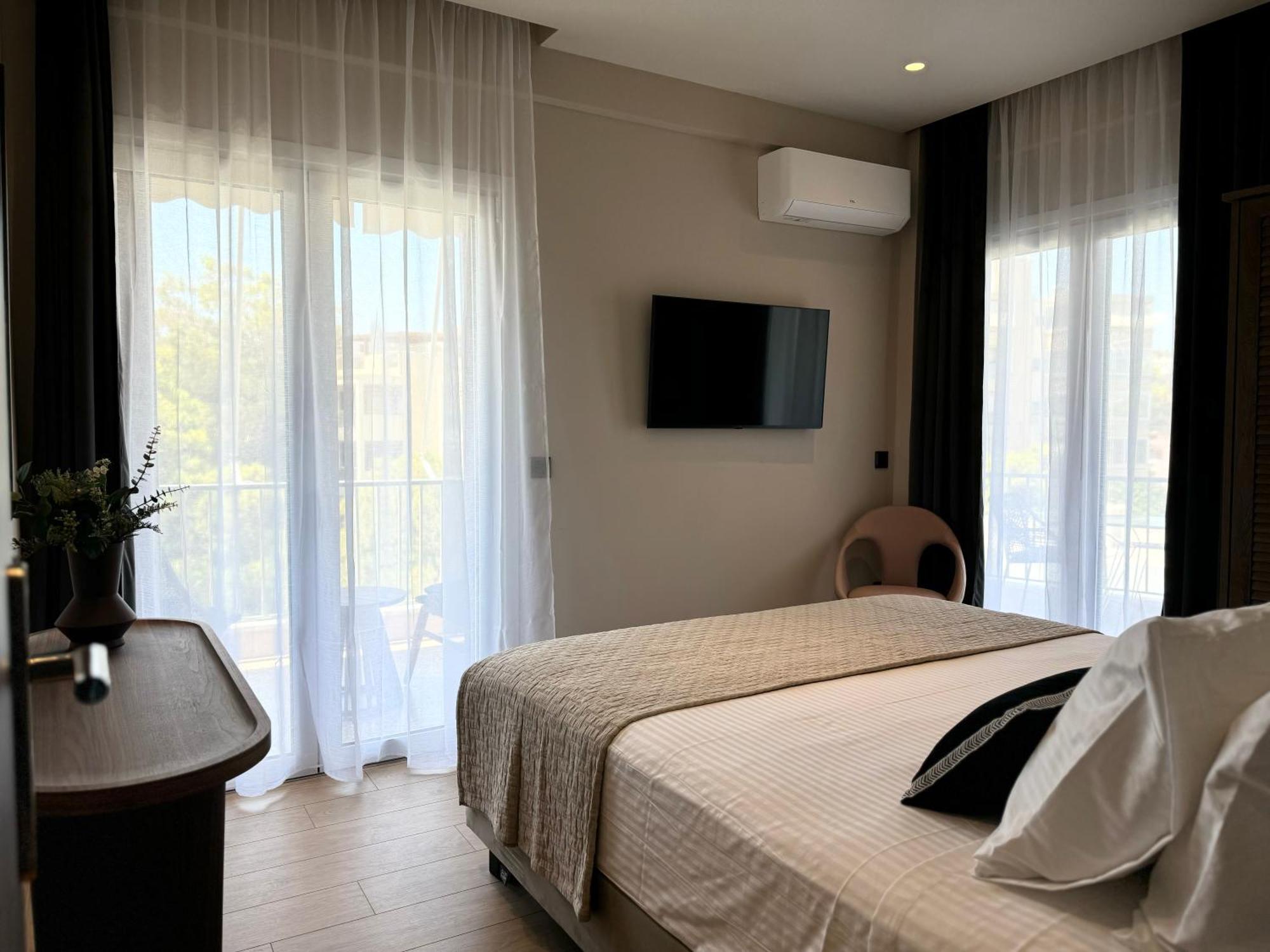 R&g Luxury Varkiza Apartment