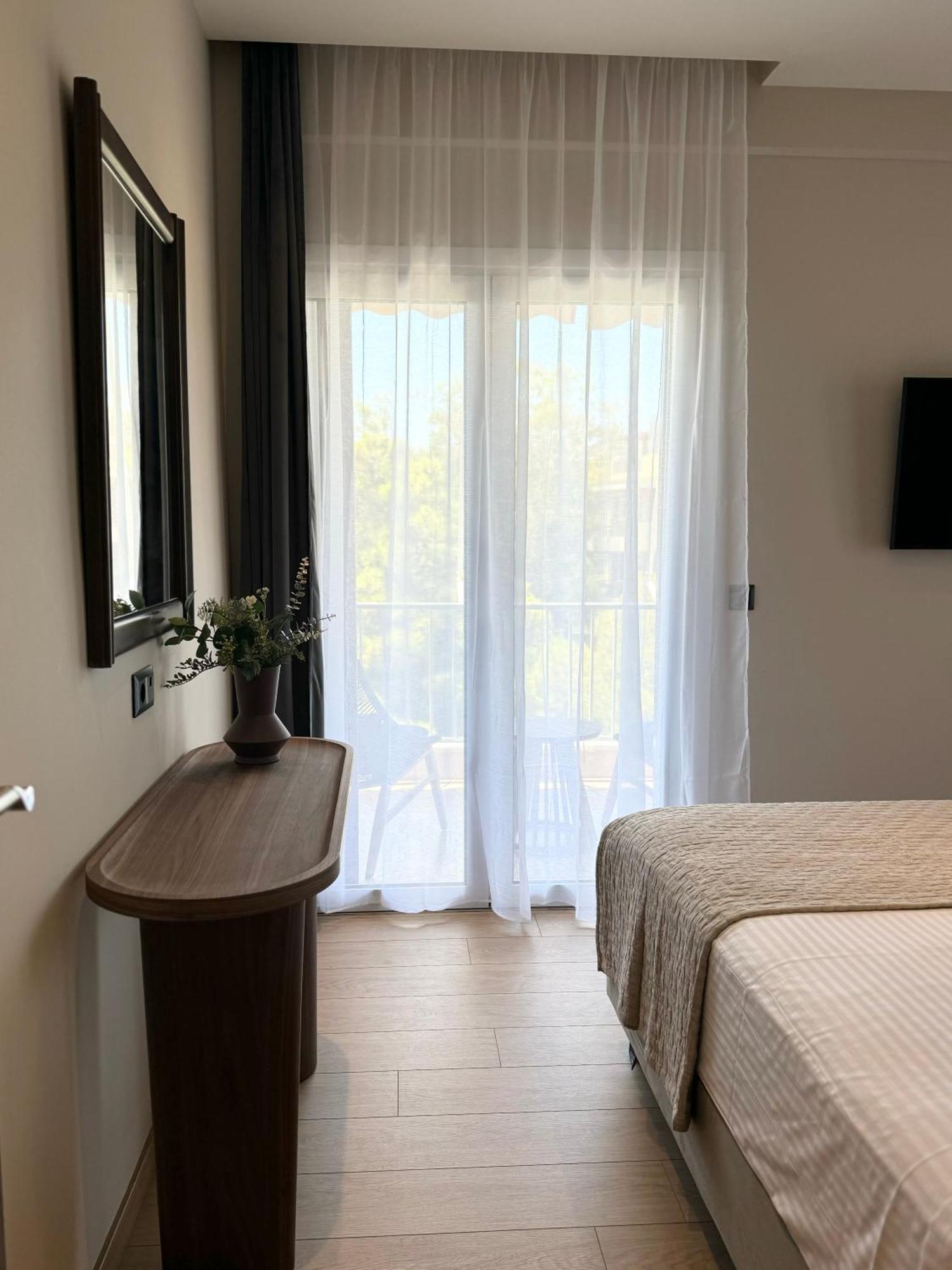 R&g Luxury Varkiza Apartment Vari (Attica)