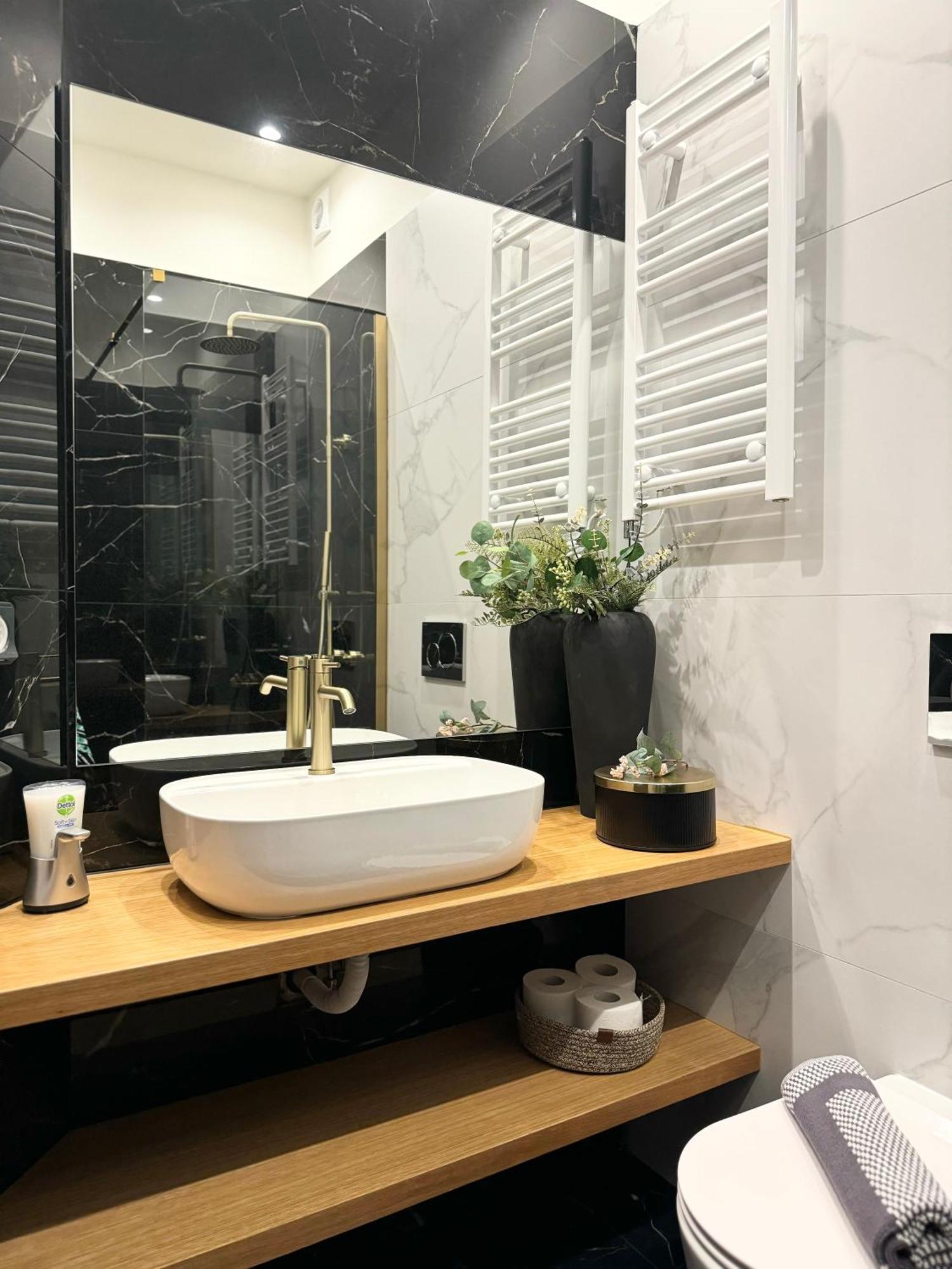 R&g Luxury Varkiza Apartment