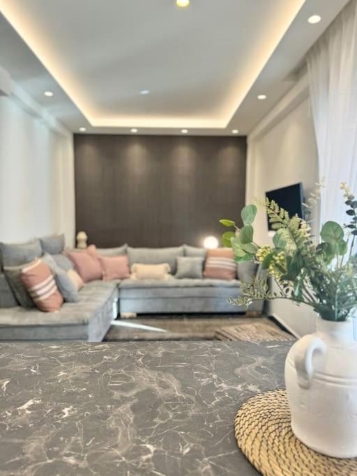 R&g Luxury Varkiza Vari (Attica)