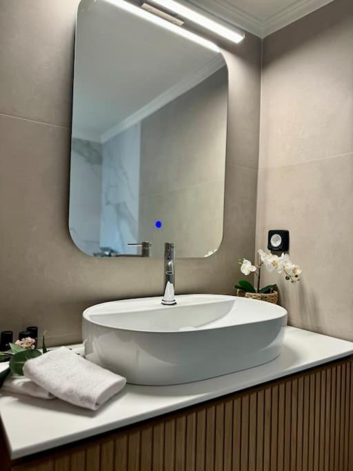 R&g Luxury Varkiza * Vari (Attica)